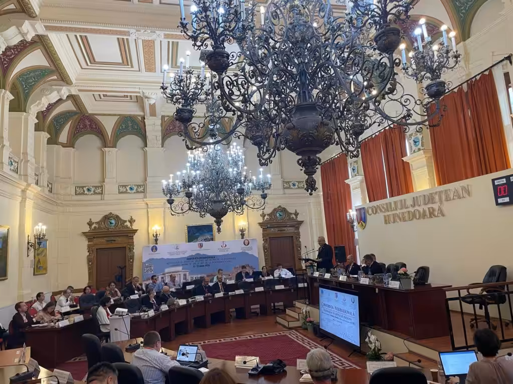 Conferinta internationala institutiile in serviciu natiunii (11)