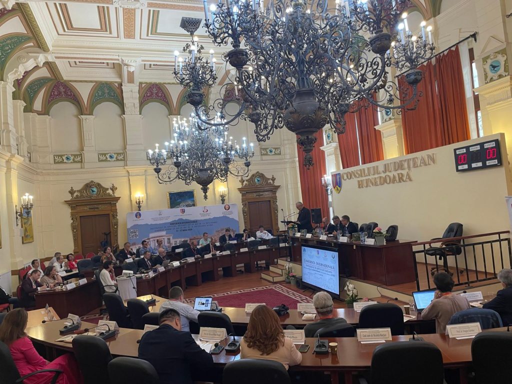 Conferinta internationala institutiile in serviciu natiunii (12)
