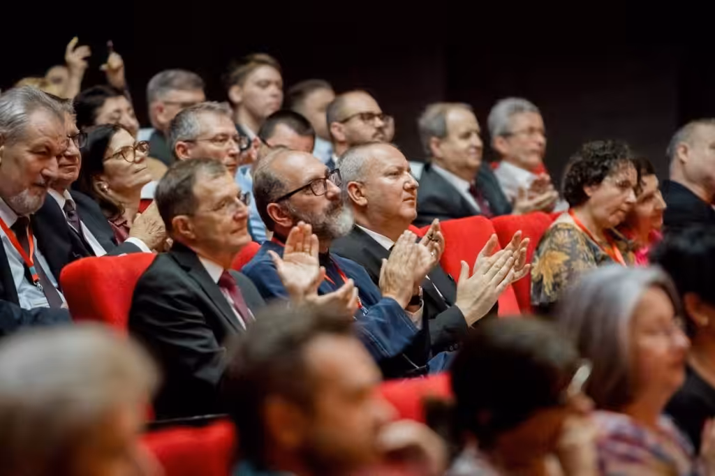 Conferinta internationala institutiile in serviciu natiunii (22)