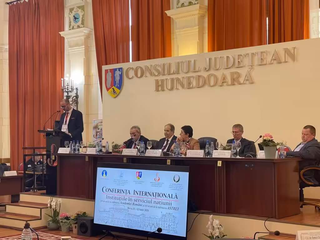 Conferinta internationala institutiile in serviciu natiunii (27)