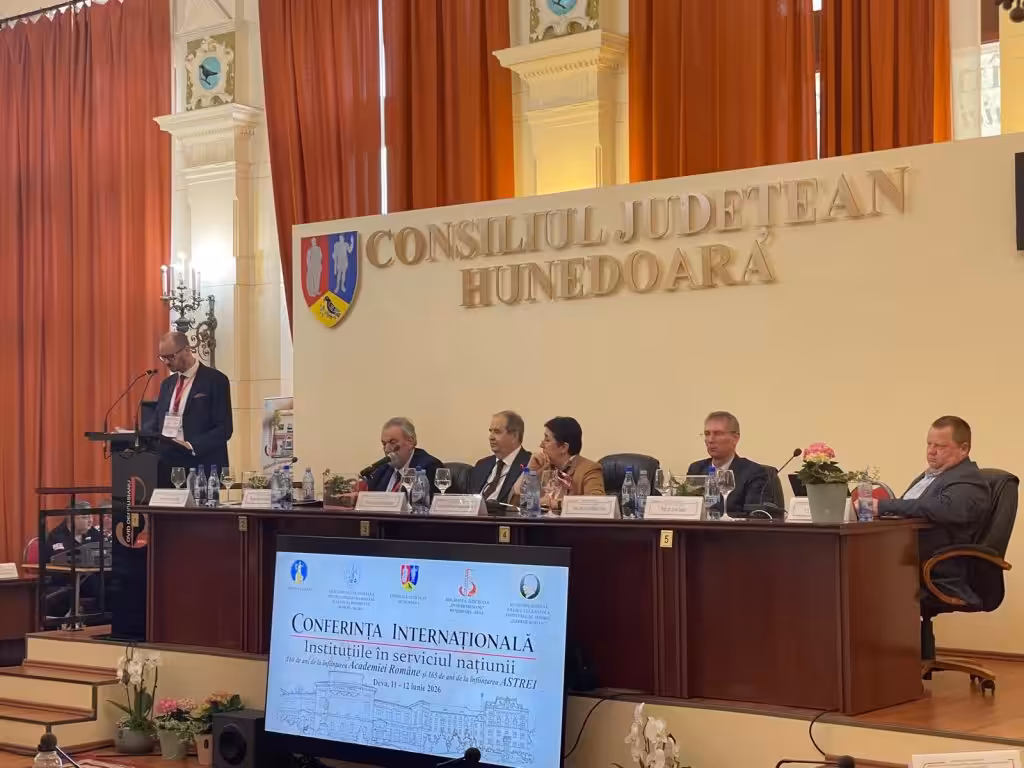 Conferinta internationala institutiile in serviciu natiunii (28)